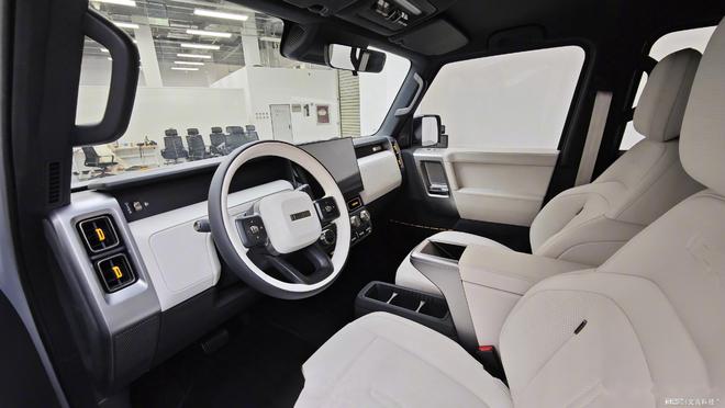子SUV：多彩涂装改装附件更多个性化选项九游会j9登陆奇瑞iCAR V23方盒(图3)