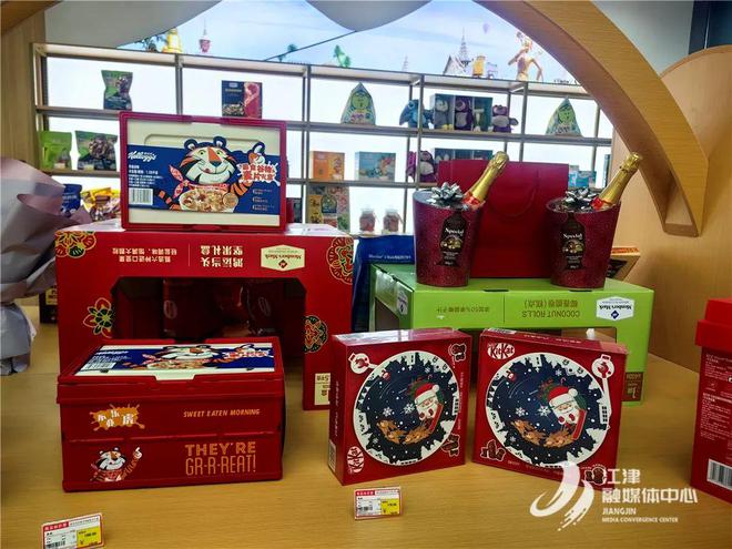 ”！江津“一带一路”商品展销中心等你来九游会j9入口登录新版家门口“嗨购全球(图3)